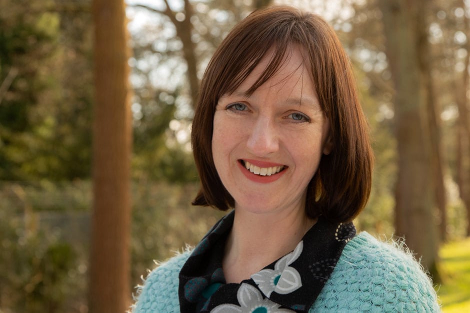 Helen&rsquo;s introduction to horticulture came on a family holiday when she was given a kit with a plastic rack and test tubes for rooting cuttings. They rooted well and she ended up with a bedroom full of plants.